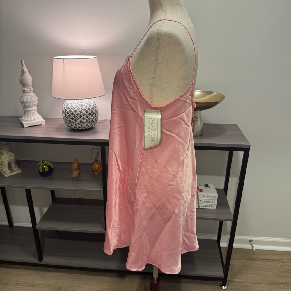 NWT Val Mode Lingerie 2-Piece Peignoir Set – Pink Satin & Floral Lace (Size M) - Picture 4 of 13